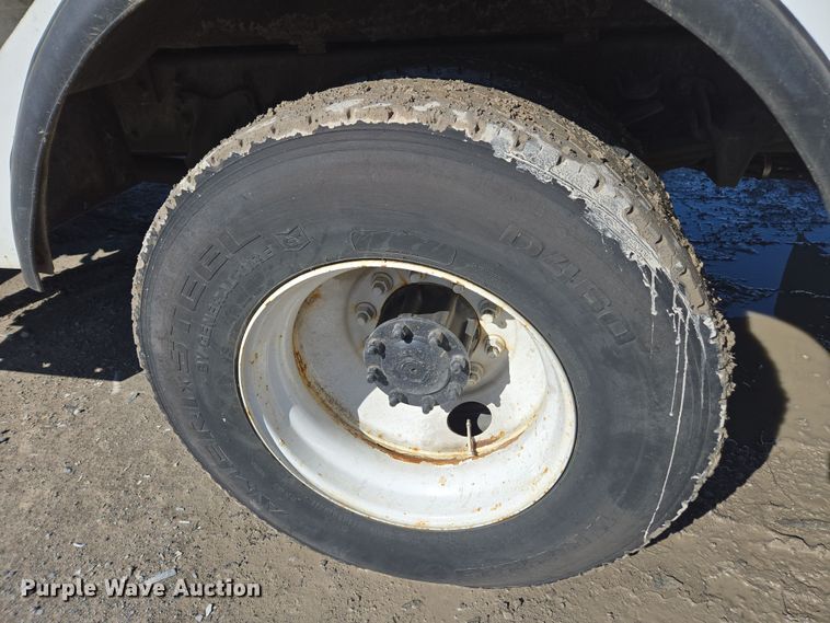 image for item YA0393 2011 Freightliner Business Class M2 106 bucket truck