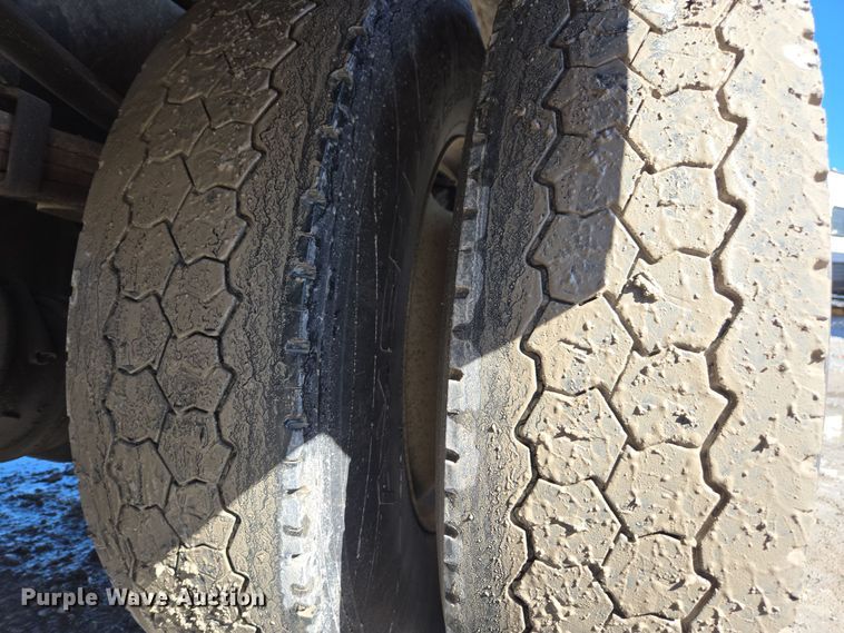 image for item YA0393 2011 Freightliner Business Class M2 106 bucket truck