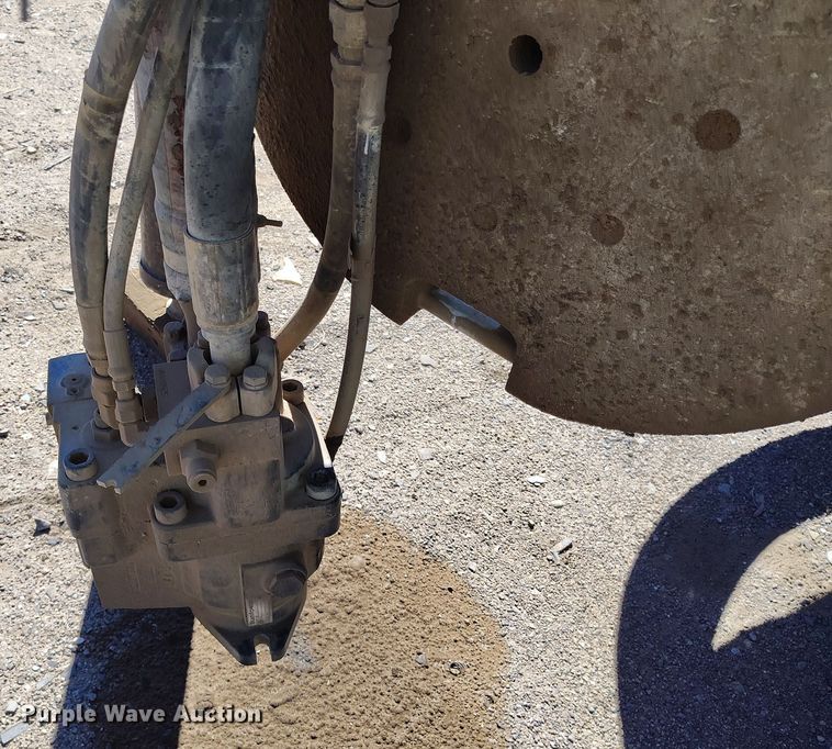 image for item YA0394 National Crane NBT55 crane truck bed