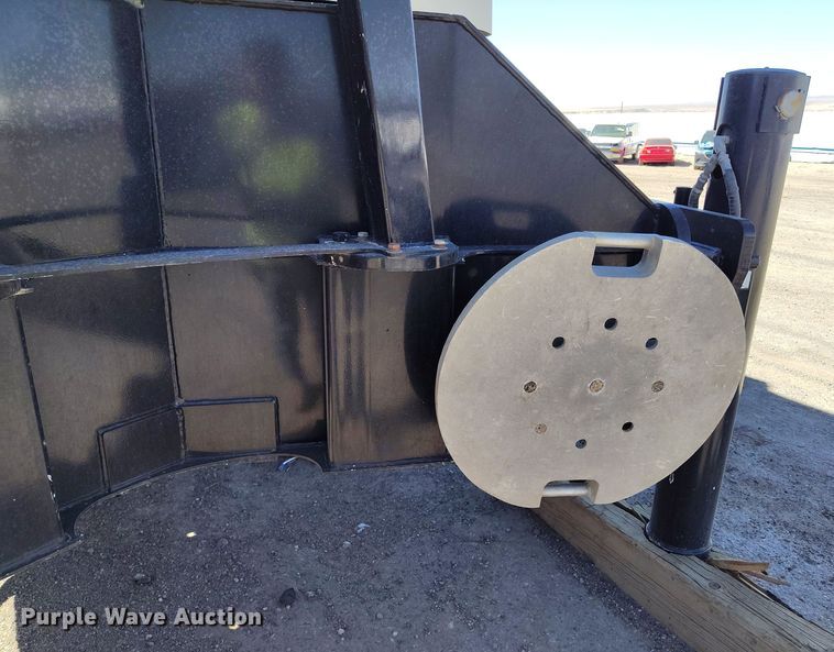 image for item YA0394 National Crane NBT55 crane truck bed