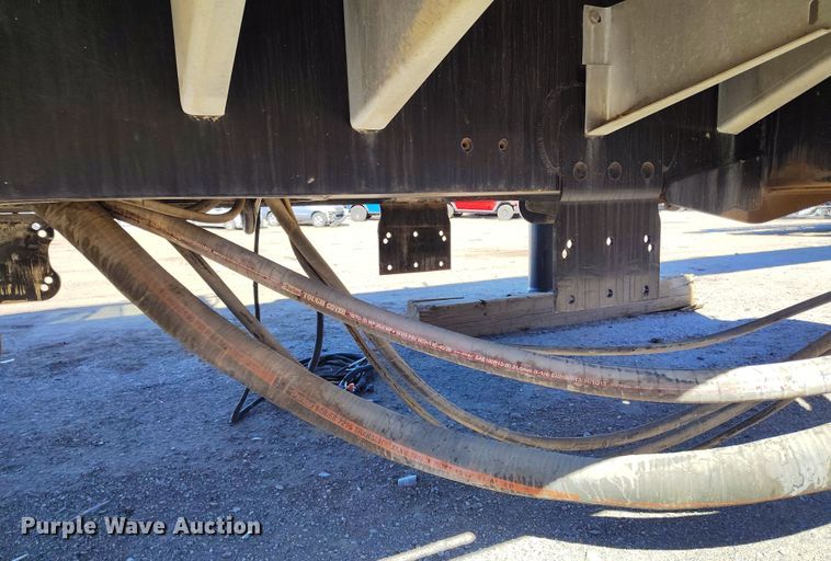 image for item YA0394 National Crane NBT55 crane truck bed