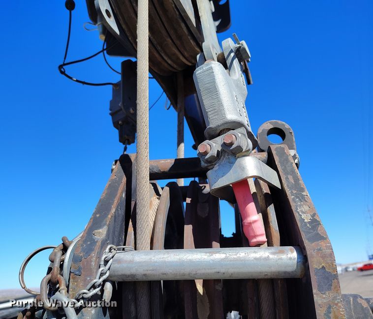 image for item YA0394 National Crane NBT55 crane truck bed