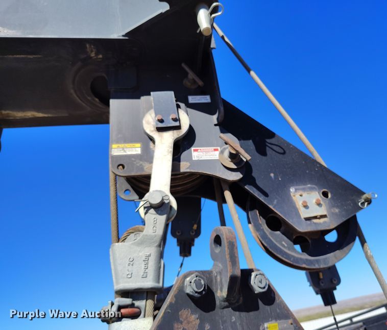 image for item YA0394 National Crane NBT55 crane truck bed