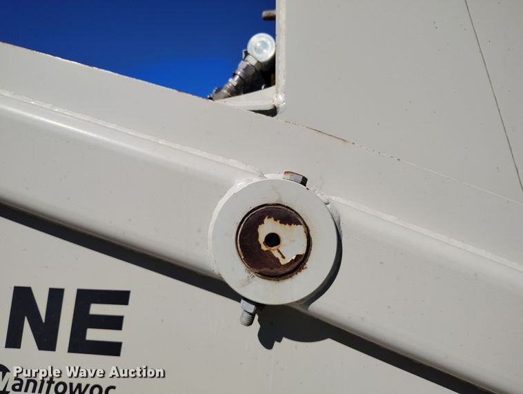 image for item YA0394 National Crane NBT55 crane truck bed