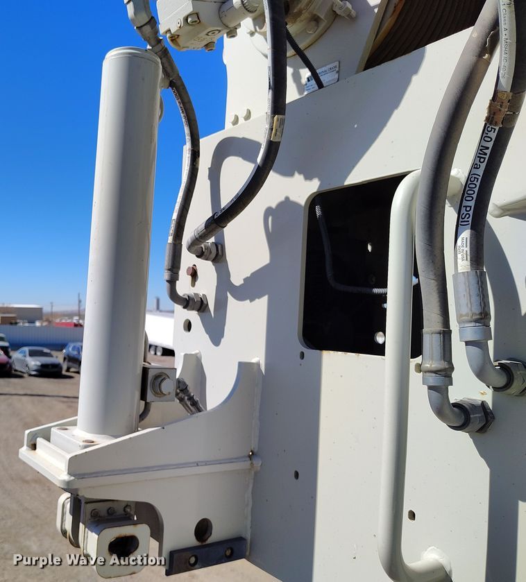 image for item YA0394 National Crane NBT55 crane truck bed