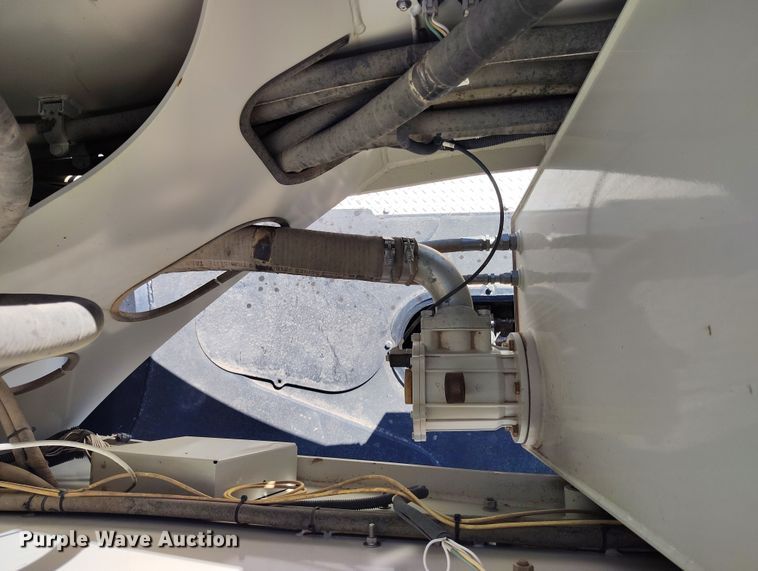 image for item YA0394 National Crane NBT55 crane truck bed