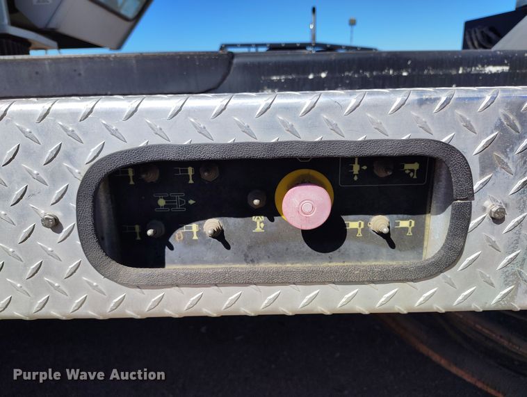 image for item YA0394 National Crane NBT55 crane truck bed