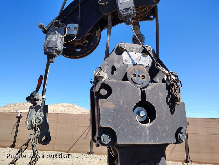 image for item YA0394 National Crane NBT55 crane truck bed