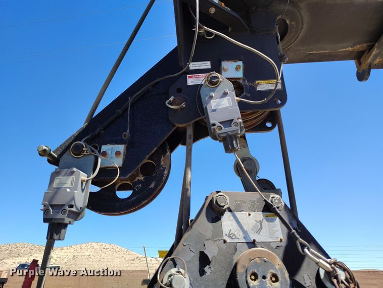 image for item YA0394 National Crane NBT55 crane truck bed