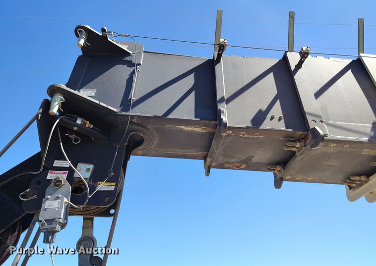 image for item YA0394 National Crane NBT55 crane truck bed