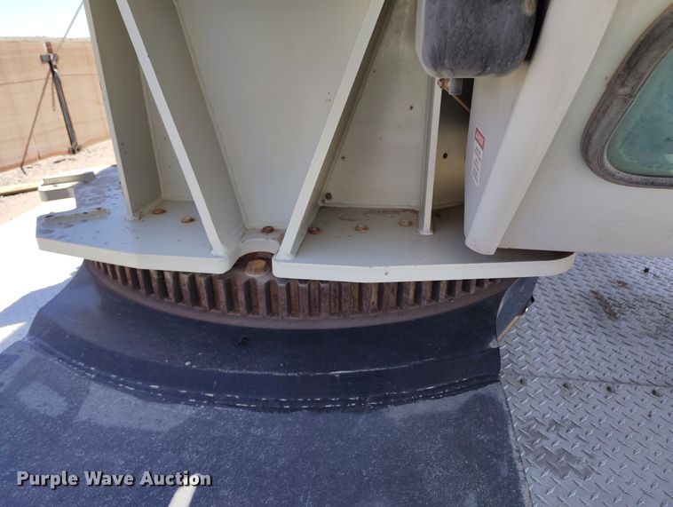 image for item YA0394 National Crane NBT55 crane truck bed