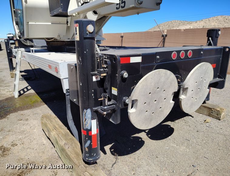 image for item YA0394 National Crane NBT55 crane truck bed