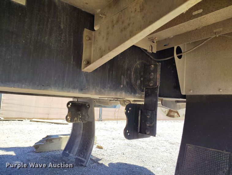 image for item YA0394 National Crane NBT55 crane truck bed