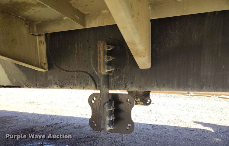 image for item YA0394 National Crane NBT55 crane truck bed