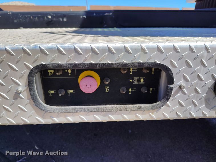 image for item YA0394 National Crane NBT55 crane truck bed