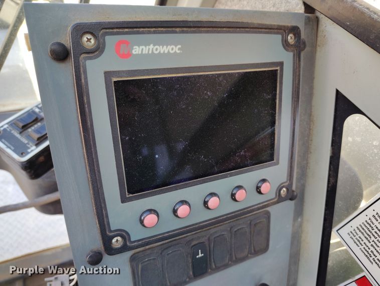 image for item YA0394 National Crane NBT55 crane truck bed