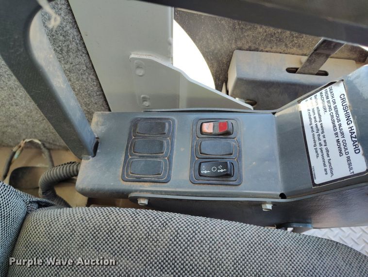 image for item YA0394 National Crane NBT55 crane truck bed