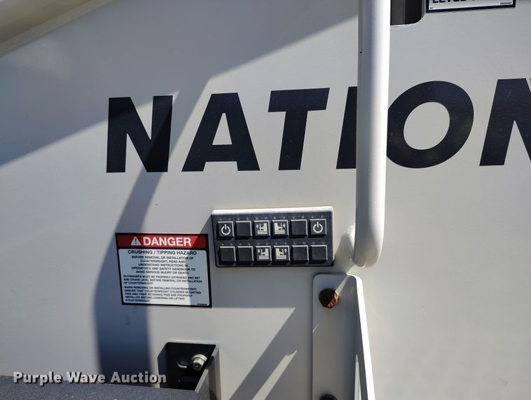 image for item YA0394 National Crane NBT55 crane truck bed