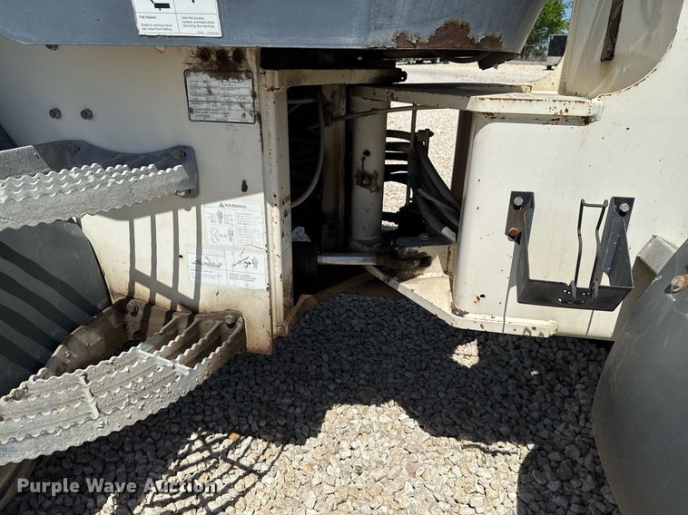 image for item YA0399 2010 Terex TL100 wheel loader