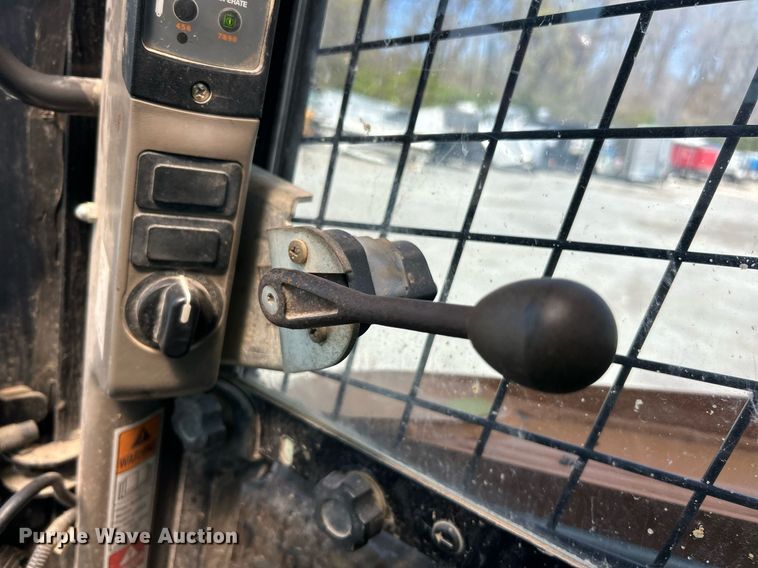 image for item YA0400 2016 Case TR340 tracked skid steer loader