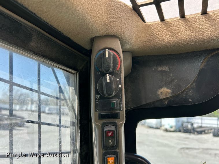 image for item YA0400 2016 Case TR340 tracked skid steer loader