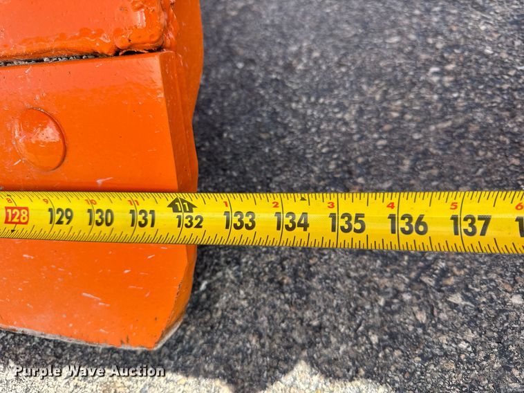 image for item DH9895 1999 International 4900 dump truck