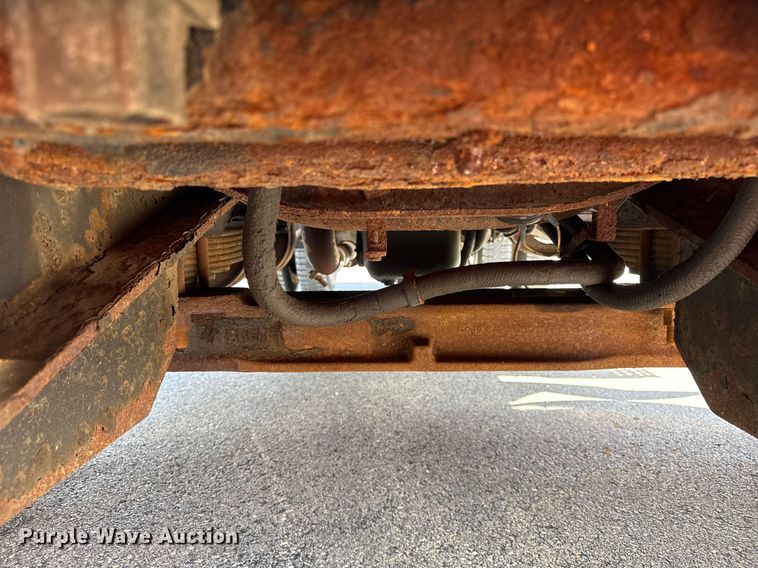 image for item DH9895 1999 International 4900 dump truck