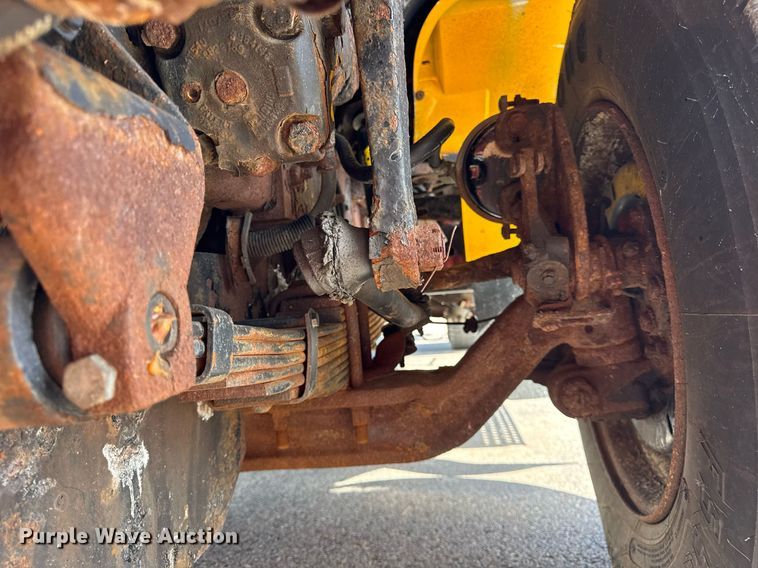 image for item DH9895 1999 International 4900 dump truck