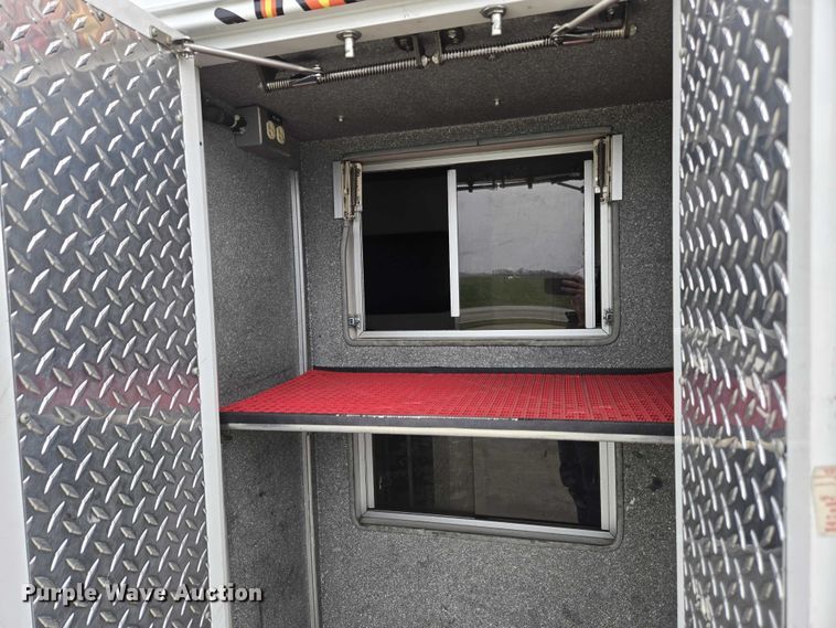 image for item DI6283 2001 Ford E350 ambulance