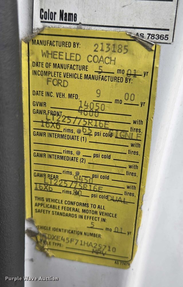 image for item DI6283 2001 Ford E350 ambulance