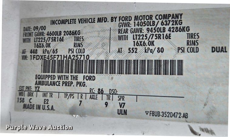 image for item DI6283 2001 Ford E350 ambulance