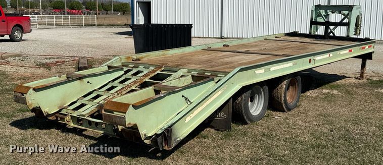 image for item DO0692 1996 Belshe T24-2EGN equipment trailer