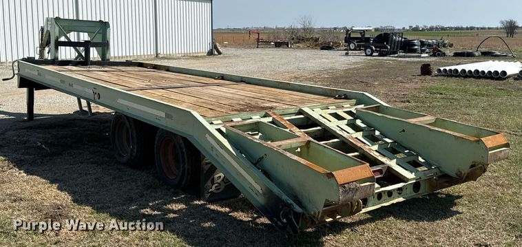image for item DO0692 1996 Belshe T24-2EGN equipment trailer