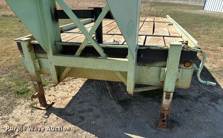 image for item DO0692 1996 Belshe T24-2EGN equipment trailer