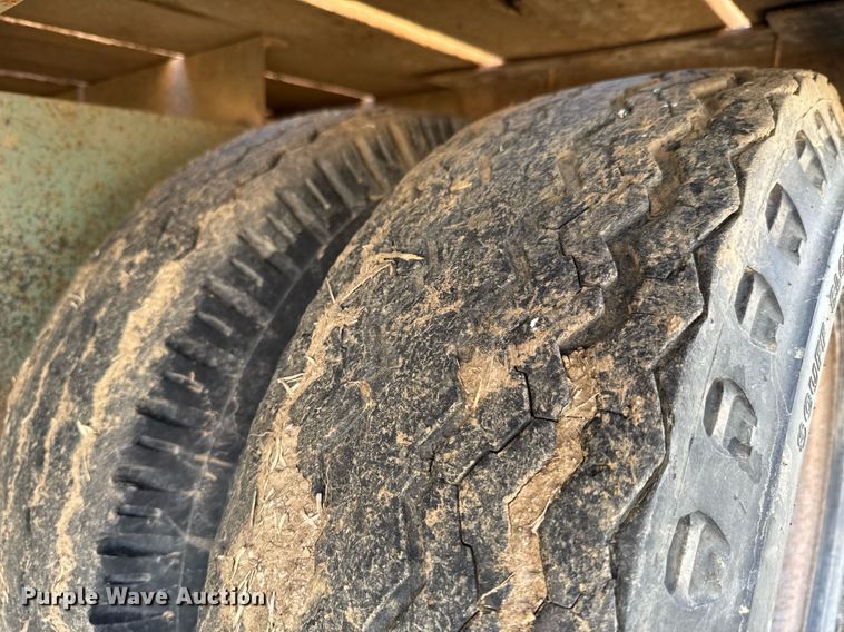 image for item DO0692 1996 Belshe T24-2EGN equipment trailer