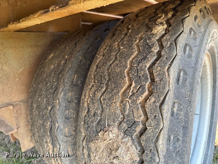 image for item DO0692 1996 Belshe T24-2EGN equipment trailer