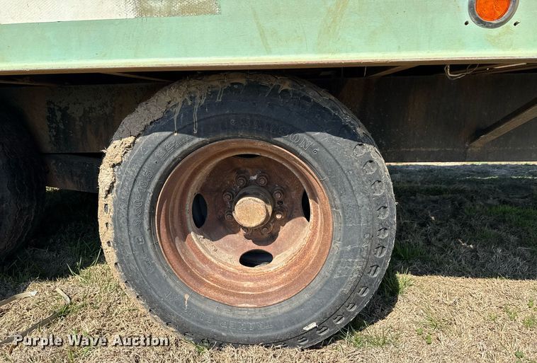 image for item DO0692 1996 Belshe T24-2EGN equipment trailer