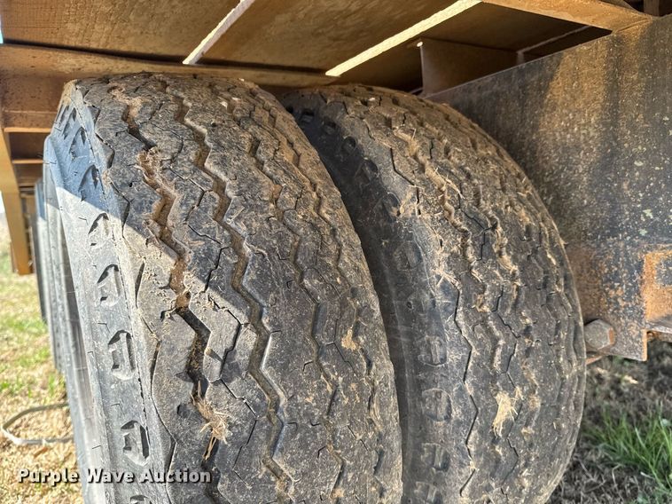 image for item DO0692 1996 Belshe T24-2EGN equipment trailer