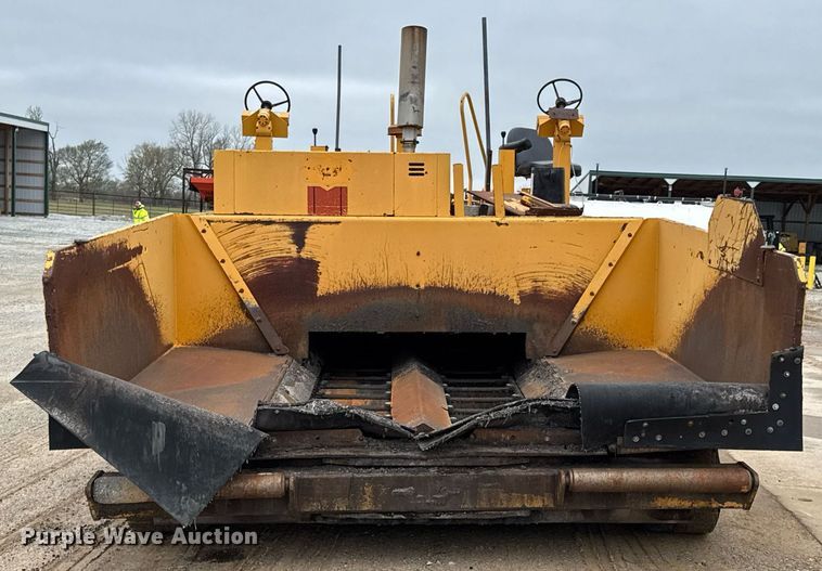 image for item DO0752 1992 Blaw-Knox PF-200 B paver