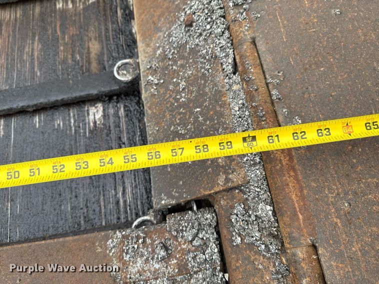 image for item DO0752 1992 Blaw-Knox PF-200 B paver