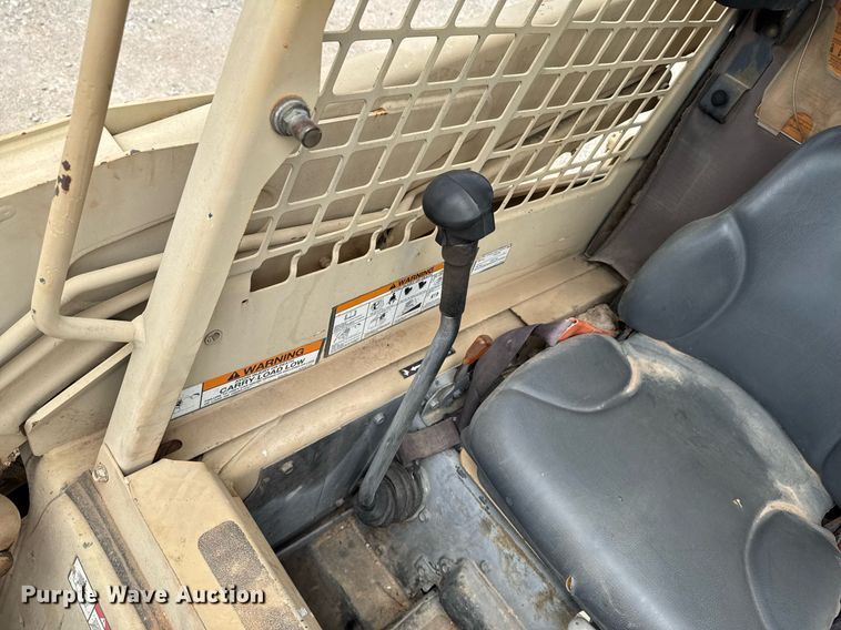 image for item DO0753 2005 Bobcat S150 skid steer loader