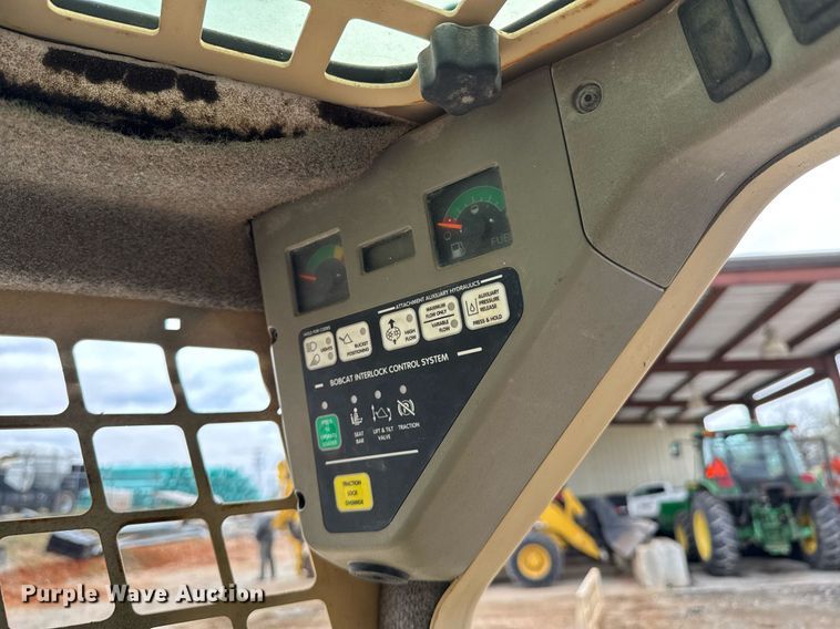 image for item DO0753 2005 Bobcat S150 skid steer loader