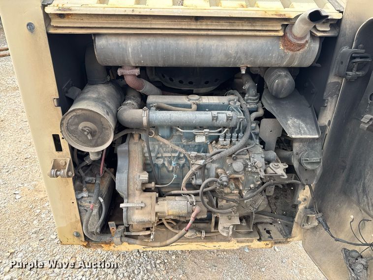 image for item DO0753 2005 Bobcat S150 skid steer loader