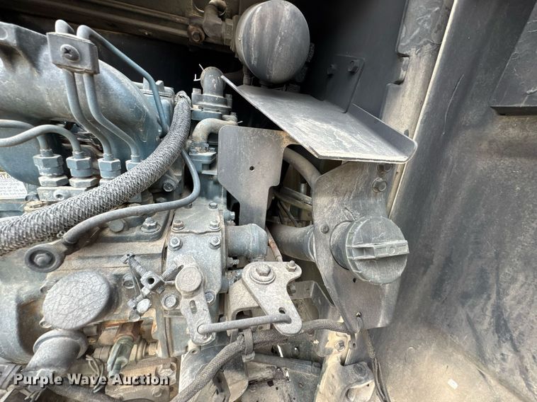 image for item DO0753 2005 Bobcat S150 skid steer loader