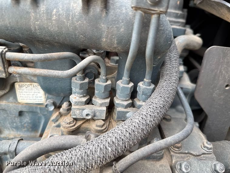 image for item DO0753 2005 Bobcat S150 skid steer loader