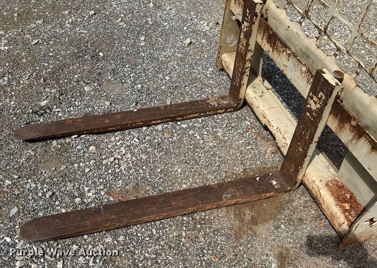 image for item DO0753 2005 Bobcat S150 skid steer loader