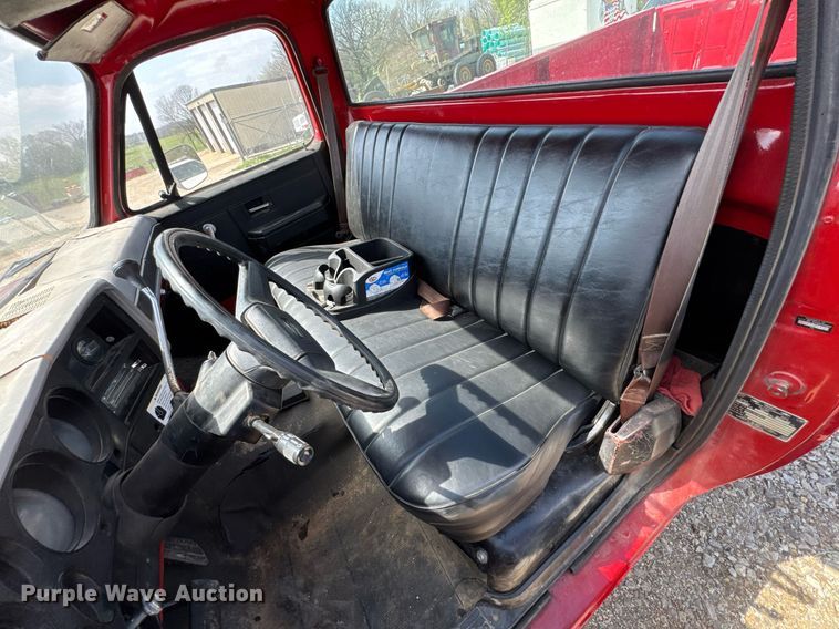 image for item DO0756 1985 Chevrolet D30 pickup truck