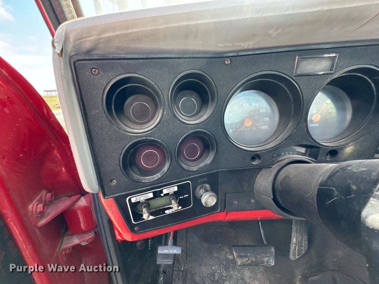 image for item DO0756 1985 Chevrolet D30 pickup truck