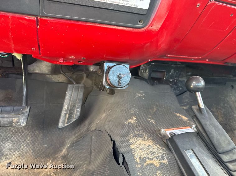 image for item DO0756 1985 Chevrolet D30 pickup truck