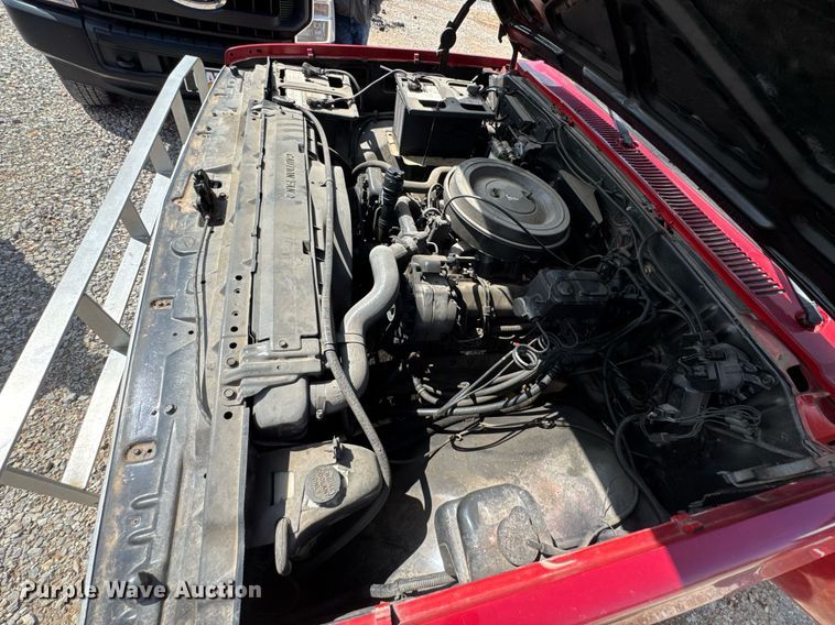 image for item DO0756 1985 Chevrolet D30 pickup truck